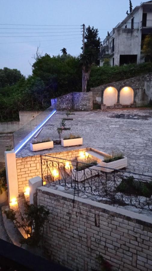 Lithino Apartments - 5Min From The Beach Agios Ioannis Peristeron  ภายนอก รูปภาพ