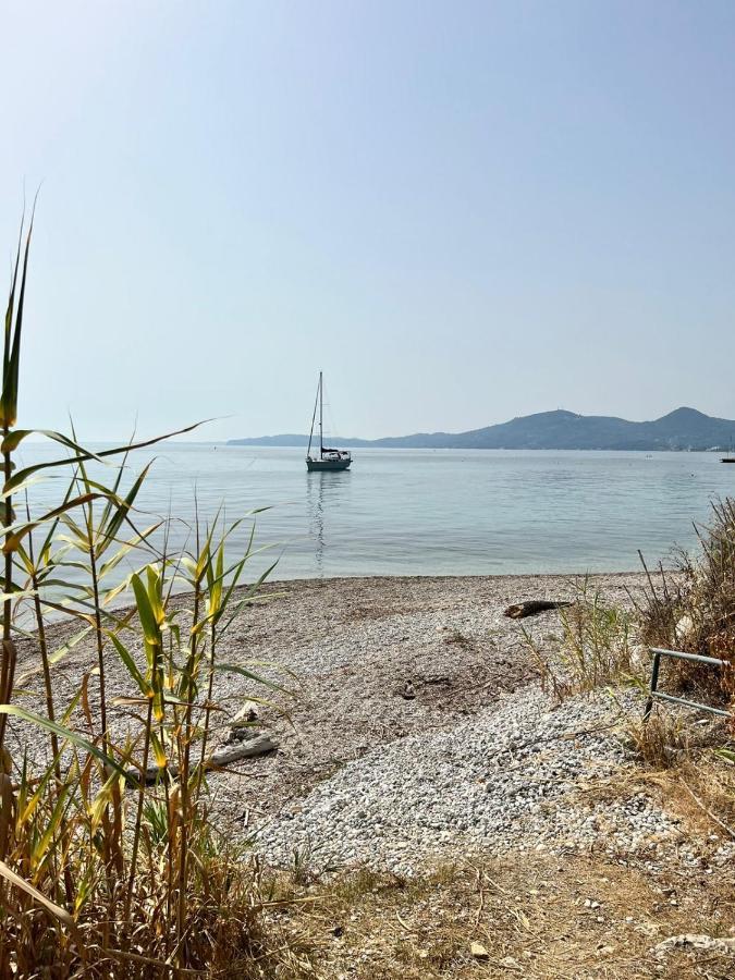 Lithino Apartments - 5Min From The Beach Agios Ioannis Peristeron  ภายนอก รูปภาพ