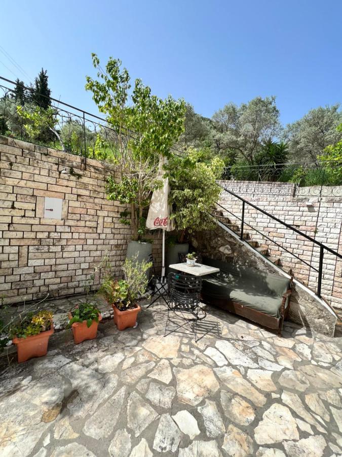 Lithino Apartments - 5Min From The Beach Agios Ioannis Peristeron  ภายนอก รูปภาพ